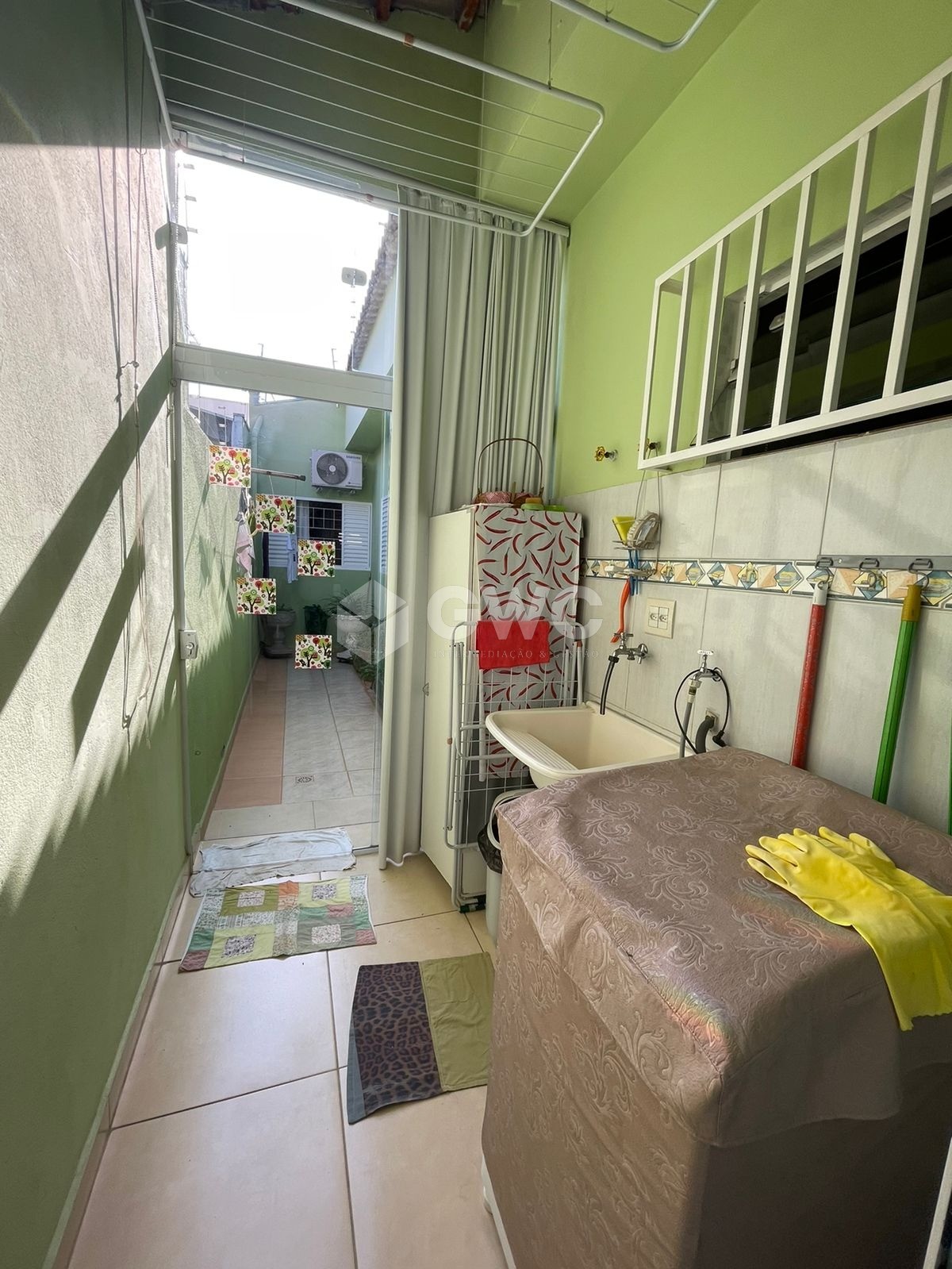 Casa à venda com 3 quartos, 81m² - Foto 12