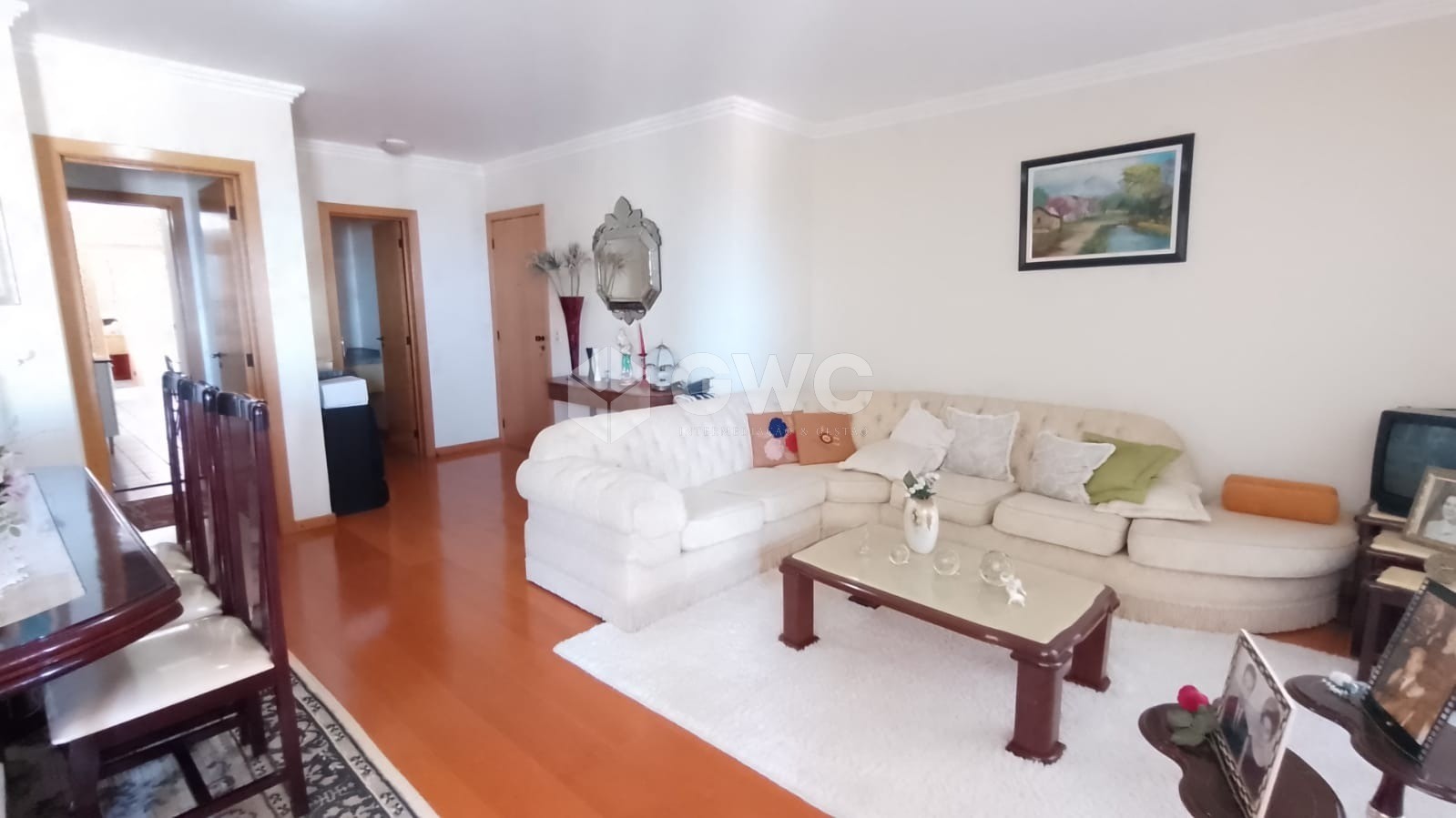 Apartamento à venda com 3 quartos, 125m² - Foto 2