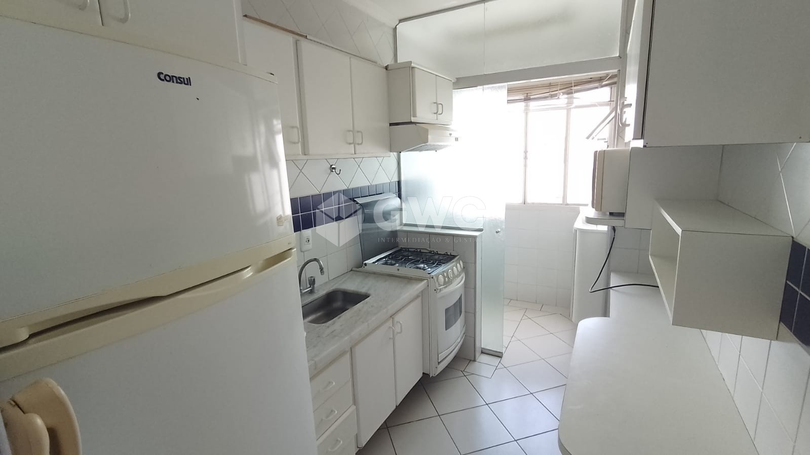 Apartamento à venda com 3 quartos, 1250m² - Foto 3