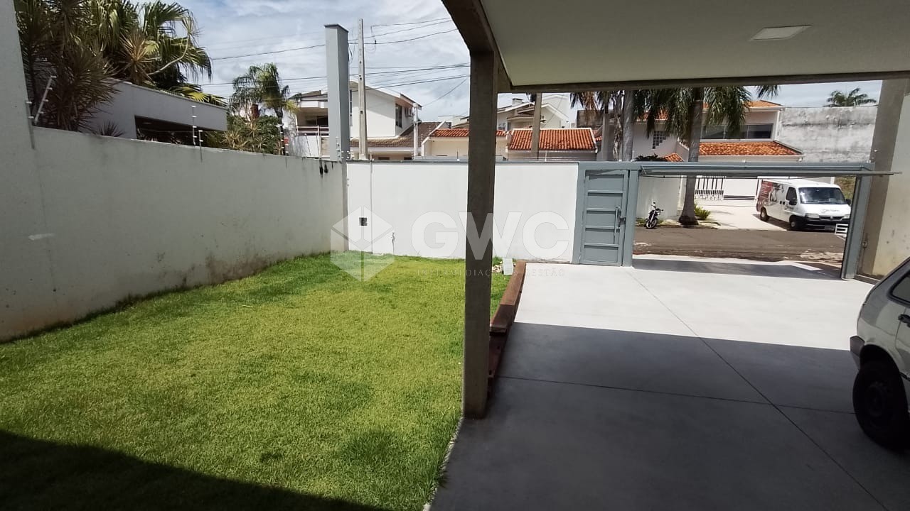 Casa à venda com 2 quartos, 300m² - Foto 1