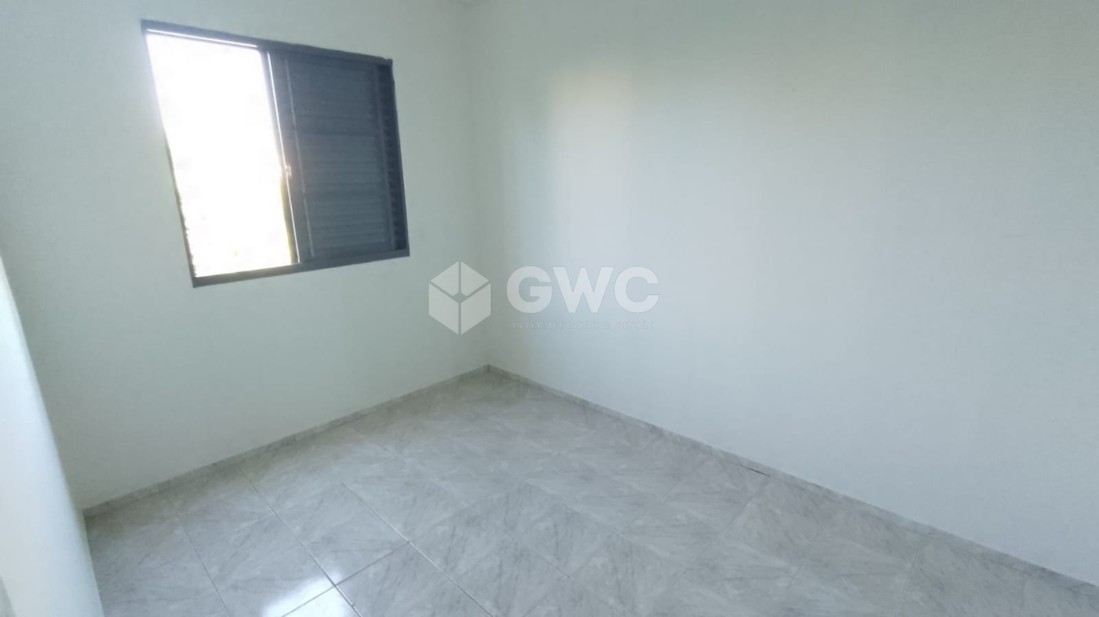 Apartamento à venda com 3 quartos, 60m² - Foto 4