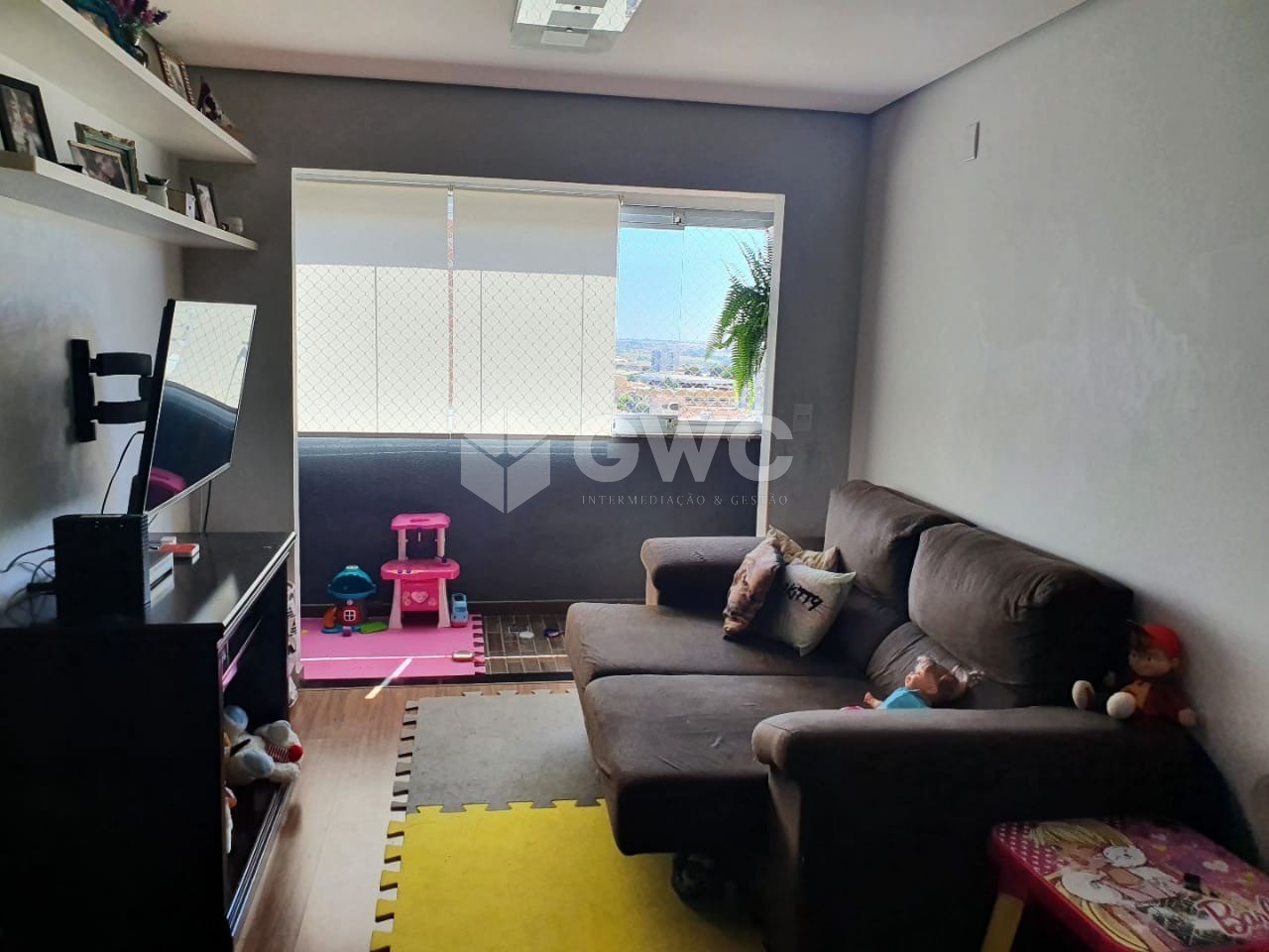 Apartamento à venda com 3 quartos, 85m² - Foto 1