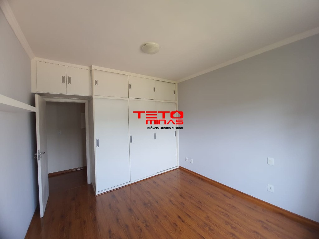 Casa à venda com 3 quartos, 248m² - Foto 29