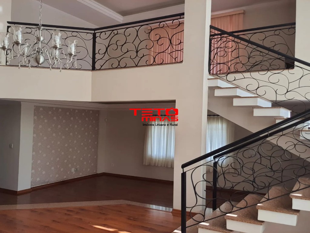 Casa à venda com 3 quartos, 248m² - Foto 5