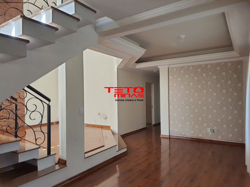 Casa à venda com 3 quartos, 248m² - Foto 24