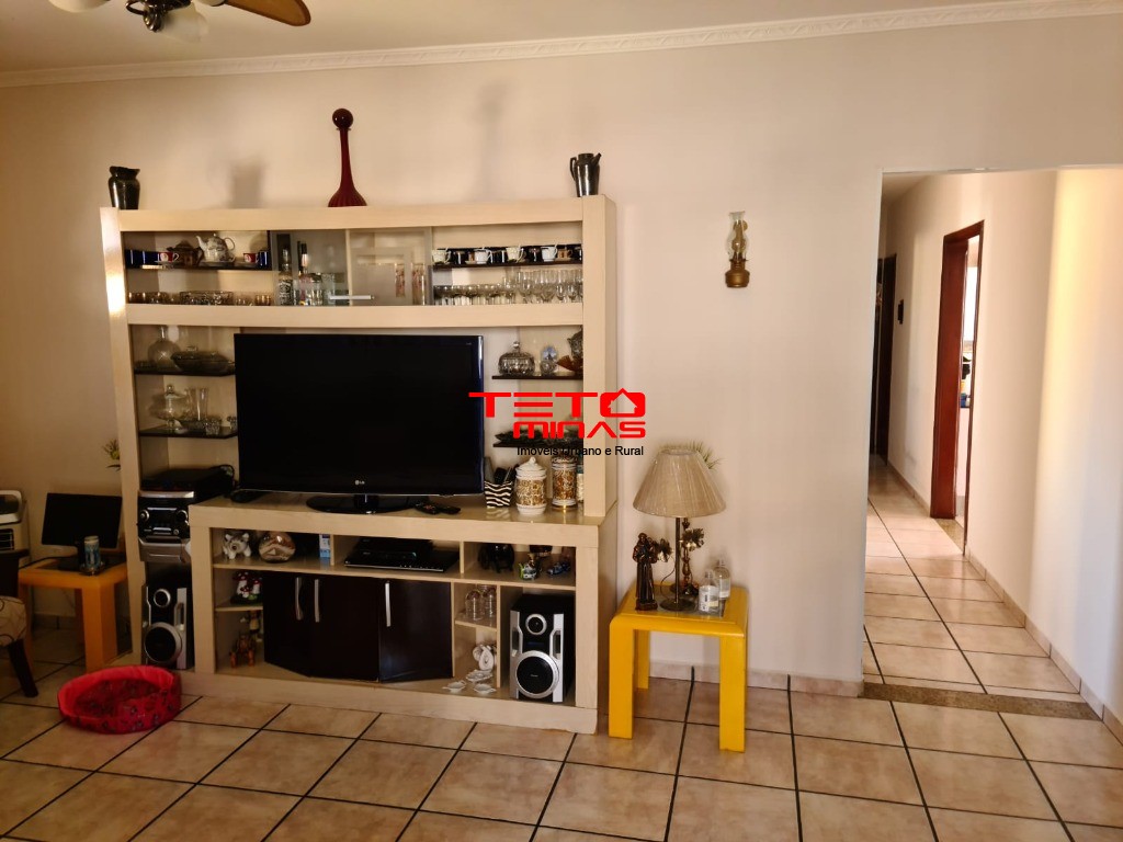 Casa à venda com 3 quartos - Foto 21