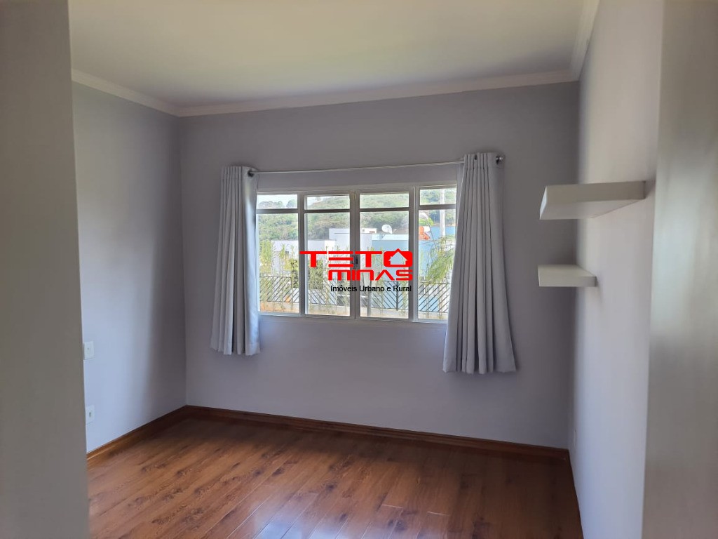 Casa à venda com 3 quartos, 248m² - Foto 16
