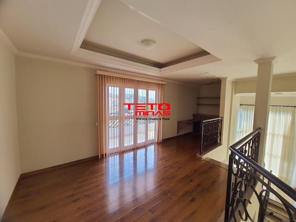 Casa à venda com 3 quartos, 248m² - Foto 12