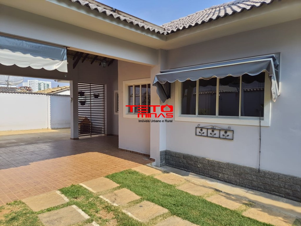 Casa à venda com 3 quartos, 248m² - Foto 19
