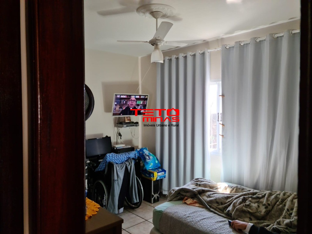 Casa à venda com 3 quartos - Foto 2
