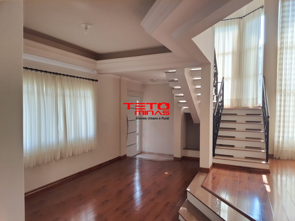Casa à venda com 3 quartos, 248m² - Foto 22