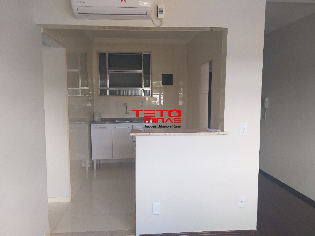 Apartamento à venda com 3 quartos, 96m² - Foto 4