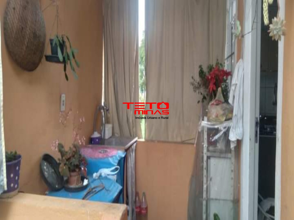 Casa à venda com 3 quartos - Foto 2