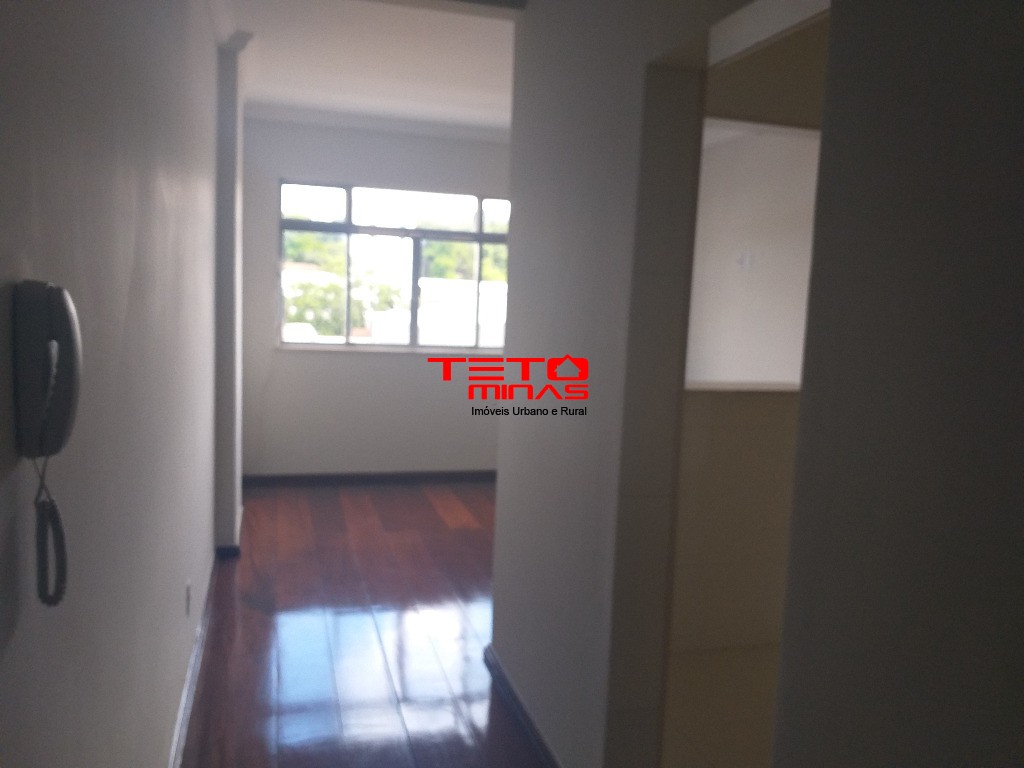 Apartamento à venda com 3 quartos, 96m² - Foto 1