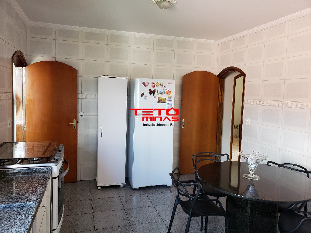 Casa à venda com 4 quartos, 310m² - Foto 64
