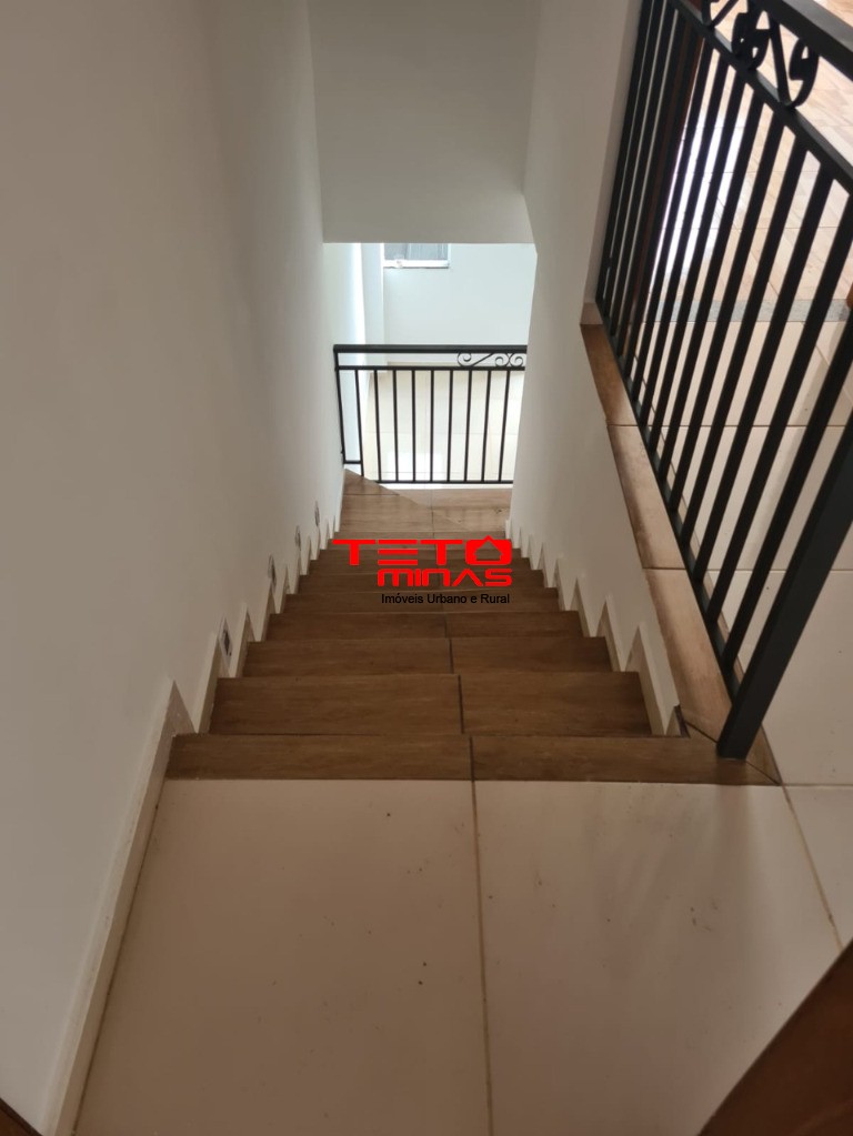 Casa à venda com 2 quartos, 90m² - Foto 14
