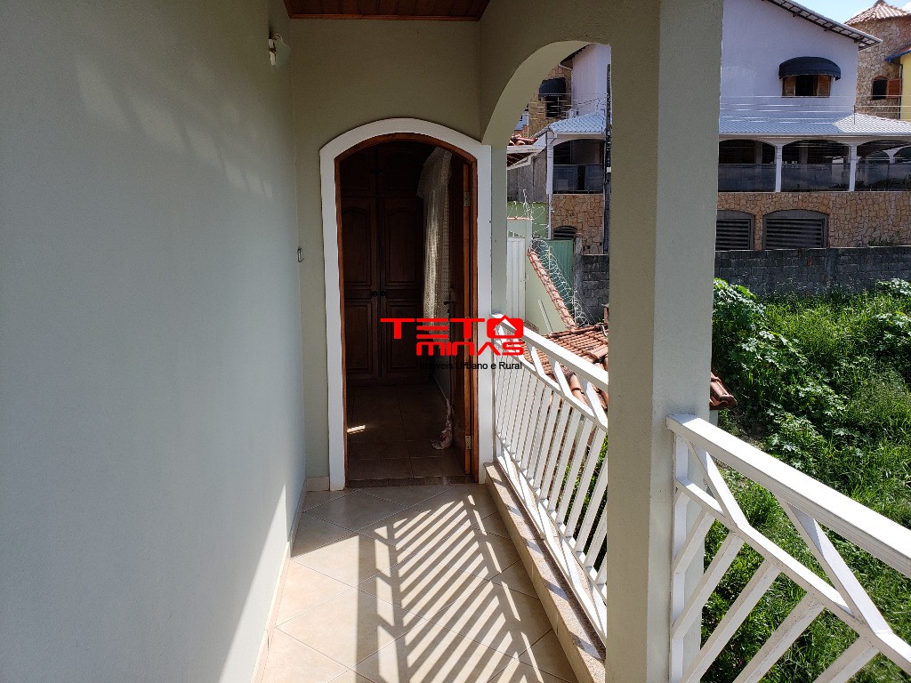 Casa à venda com 4 quartos, 310m² - Foto 56