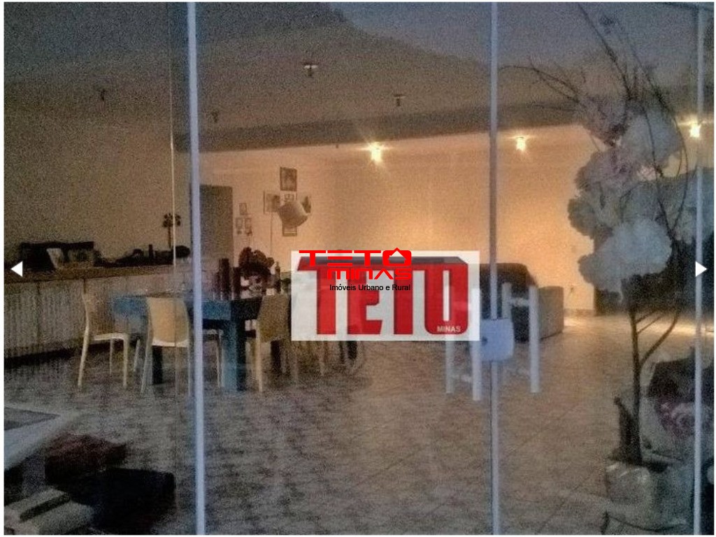 Chácara à venda com 4 quartos, 370m² - Foto 29