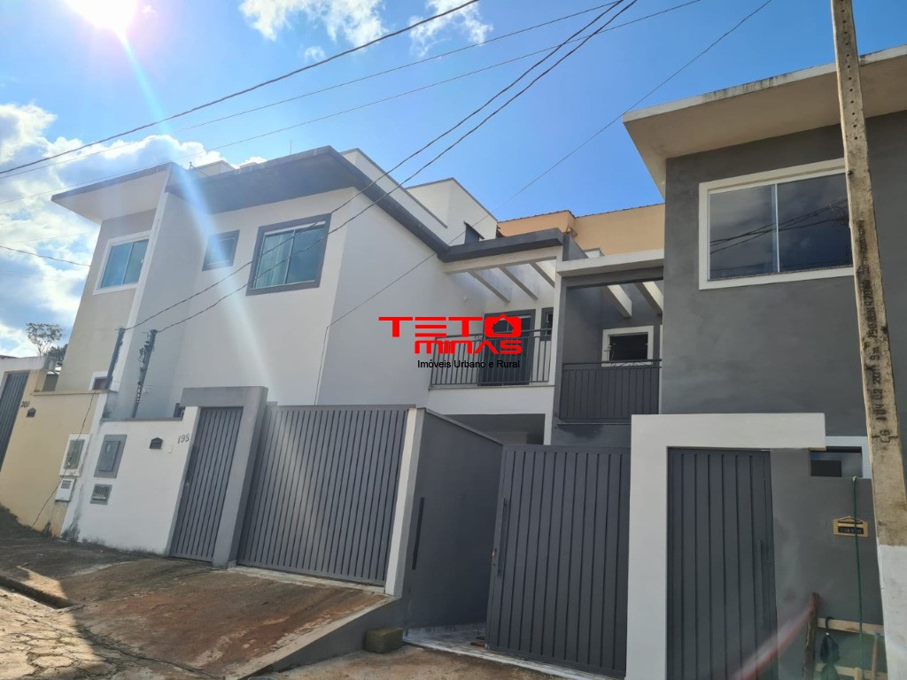 Casa à venda com 2 quartos, 90m² - Foto 1