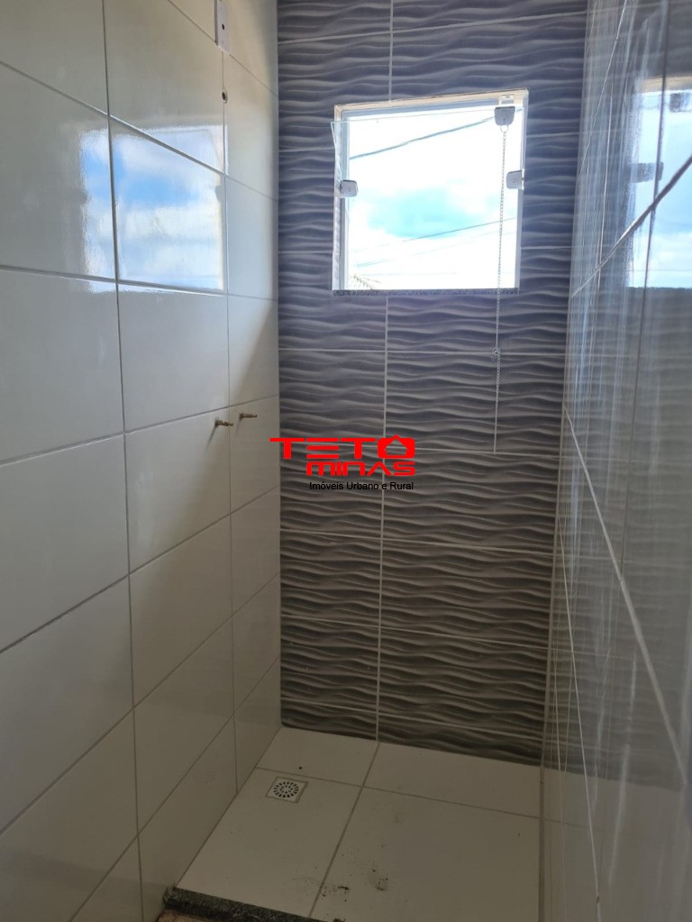 Casa à venda com 2 quartos, 90m² - Foto 18
