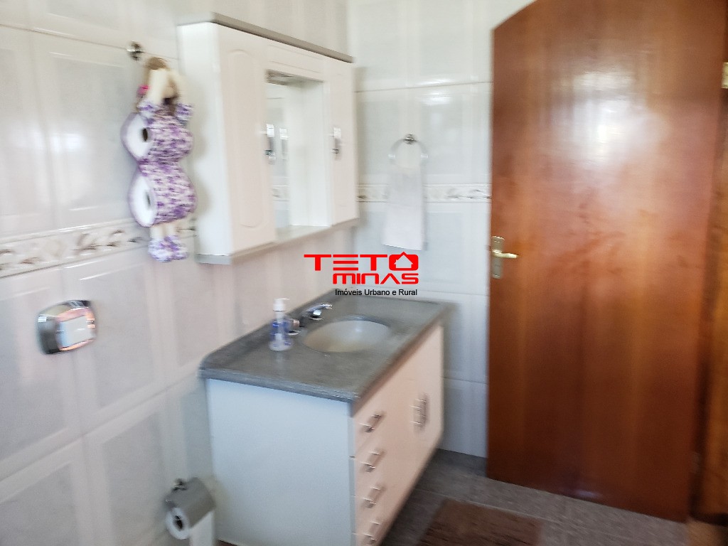 Casa à venda com 4 quartos, 310m² - Foto 47