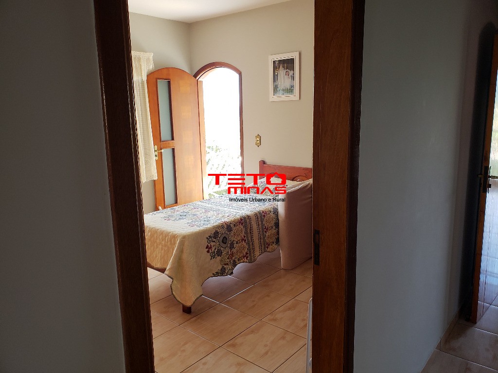 Casa à venda com 4 quartos, 310m² - Foto 19