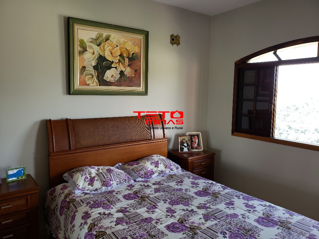 Casa à venda com 4 quartos, 310m² - Foto 39