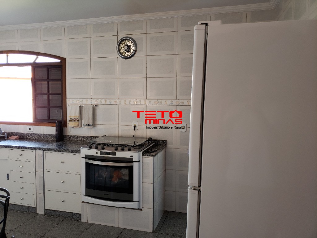 Casa à venda com 4 quartos, 310m² - Foto 63