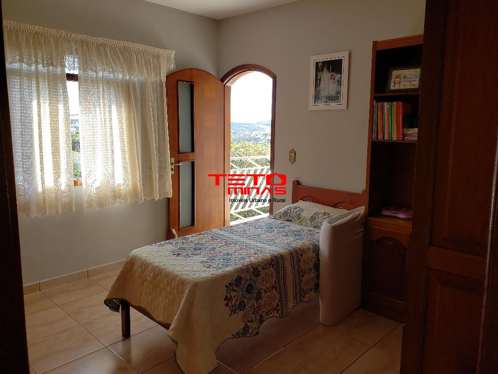 Casa à venda com 4 quartos, 310m² - Foto 20