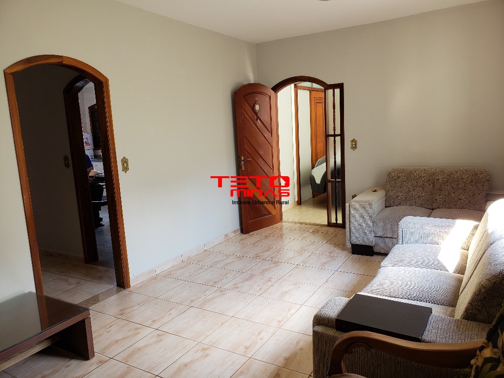 Casa à venda com 4 quartos, 310m² - Foto 8