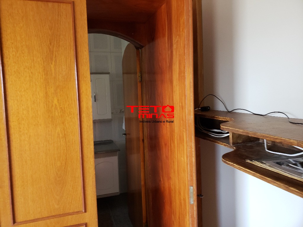 Casa à venda com 4 quartos, 310m² - Foto 44