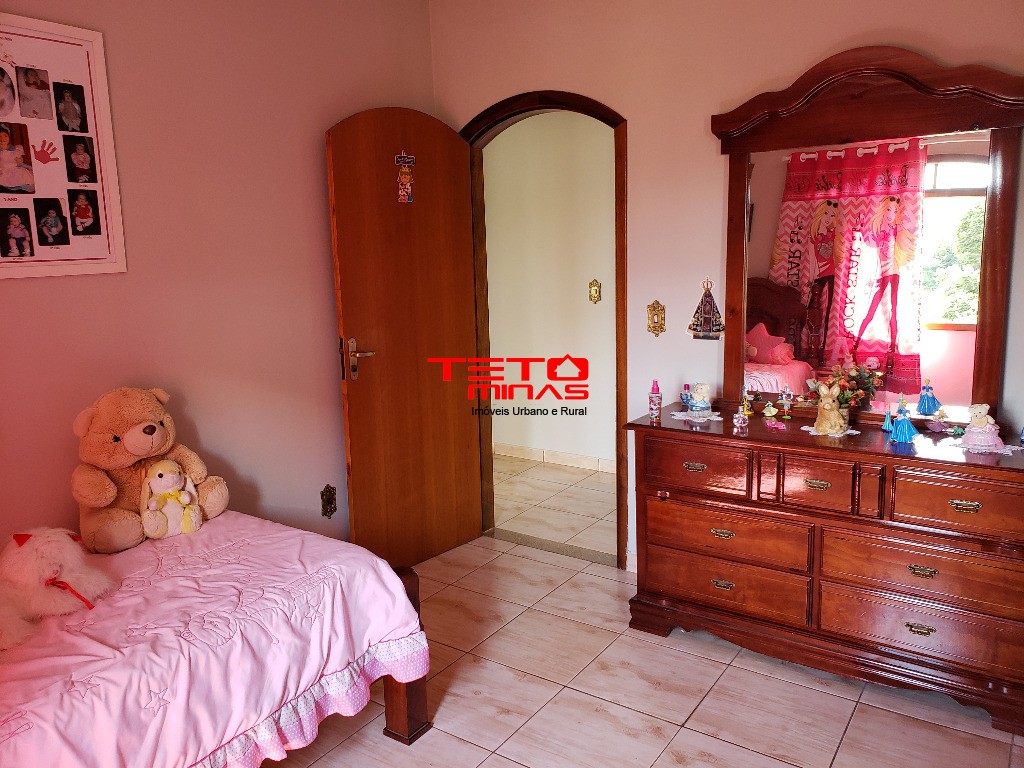 Casa à venda com 4 quartos, 310m² - Foto 15