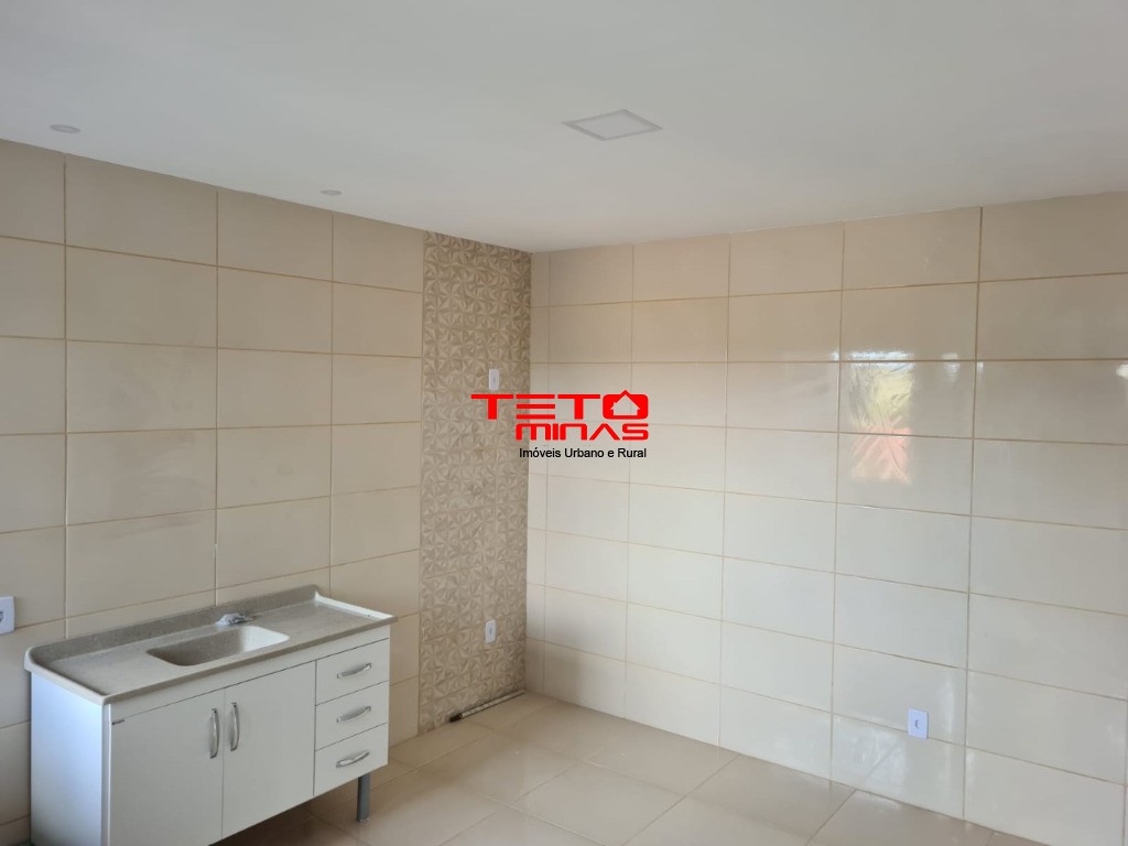 Casa à venda com 2 quartos, 90m² - Foto 7