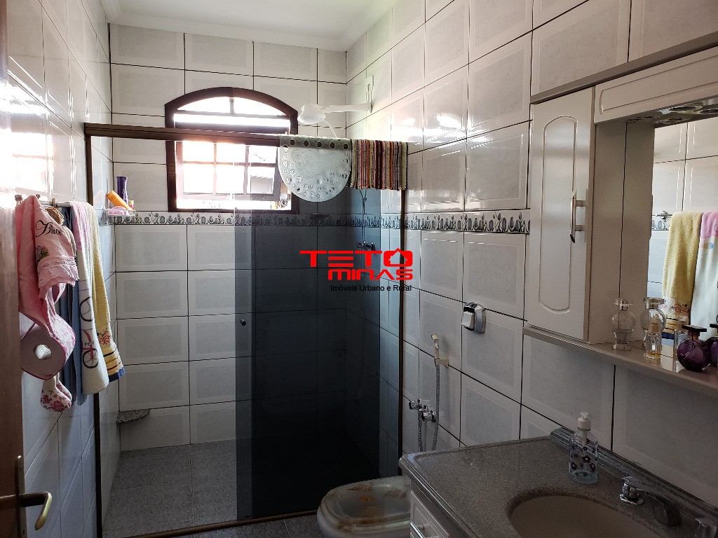 Casa à venda com 4 quartos, 310m² - Foto 33