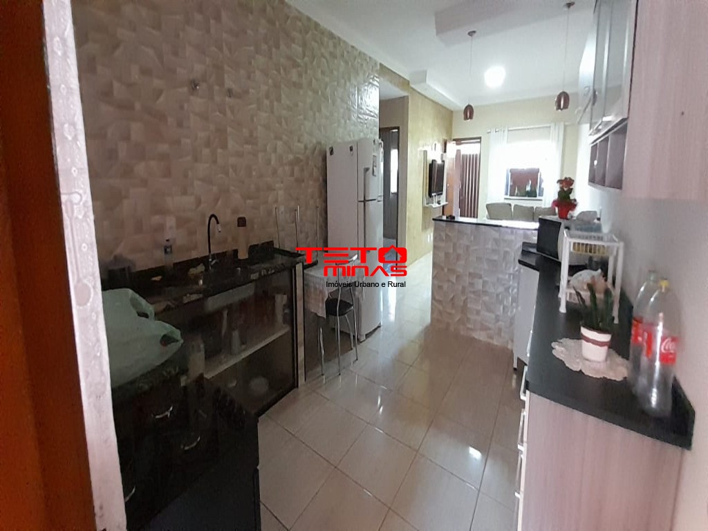 Casa à venda com 2 quartos - Foto 1