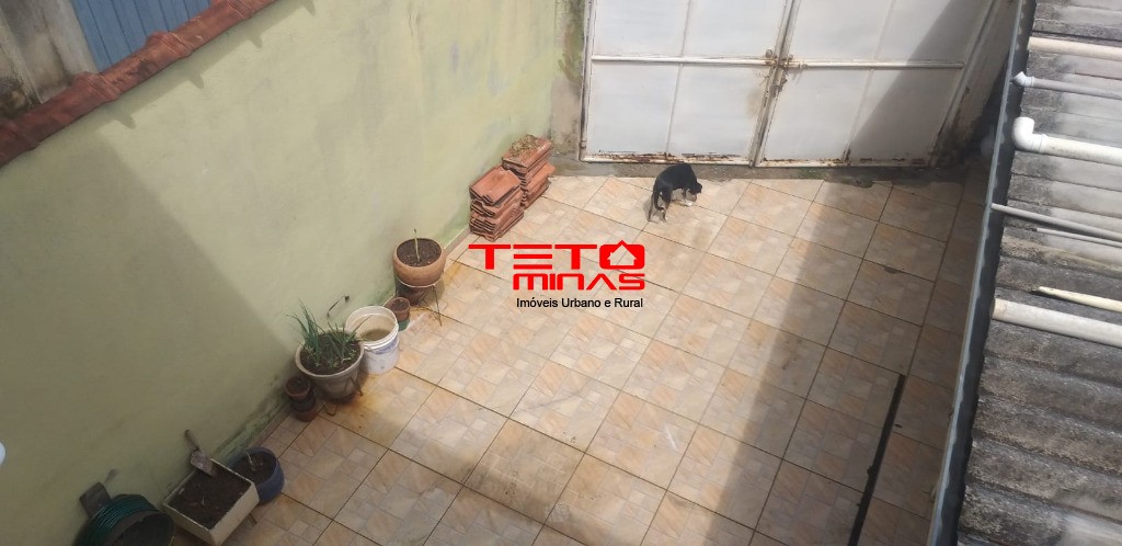Casa à venda com 2 quartos, 187m² - Foto 4