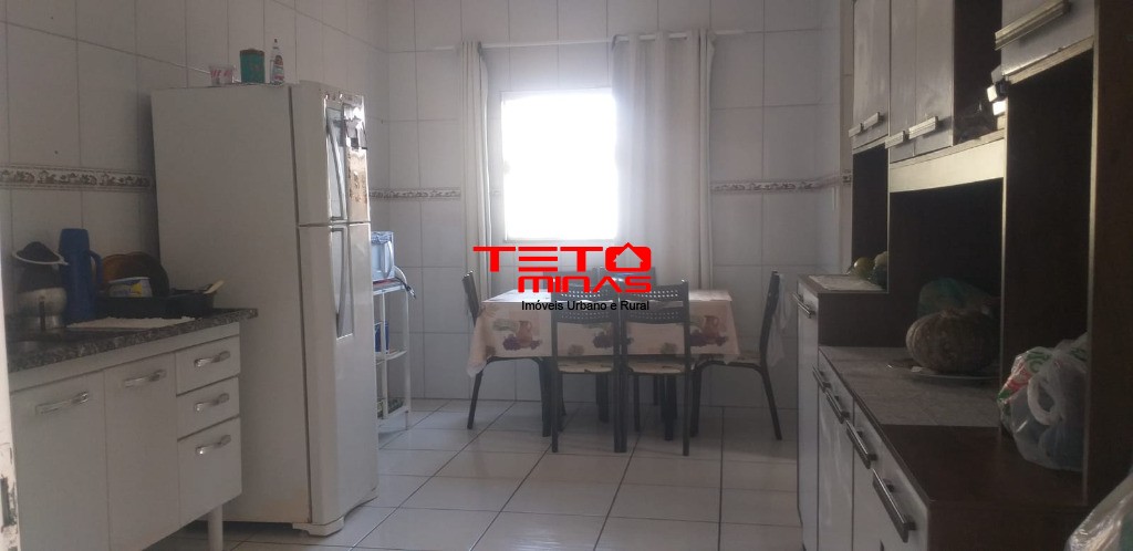 Casa à venda com 2 quartos, 187m² - Foto 14