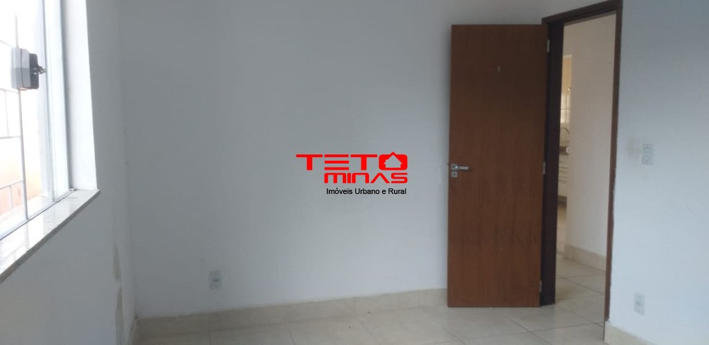 Casa à venda com 3 quartos, 102m² - Foto 14