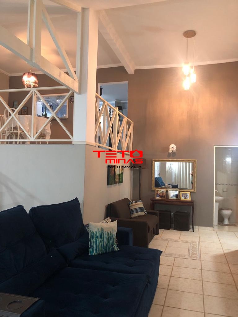 Casa à venda com 4 quartos, 354m² - Foto 19