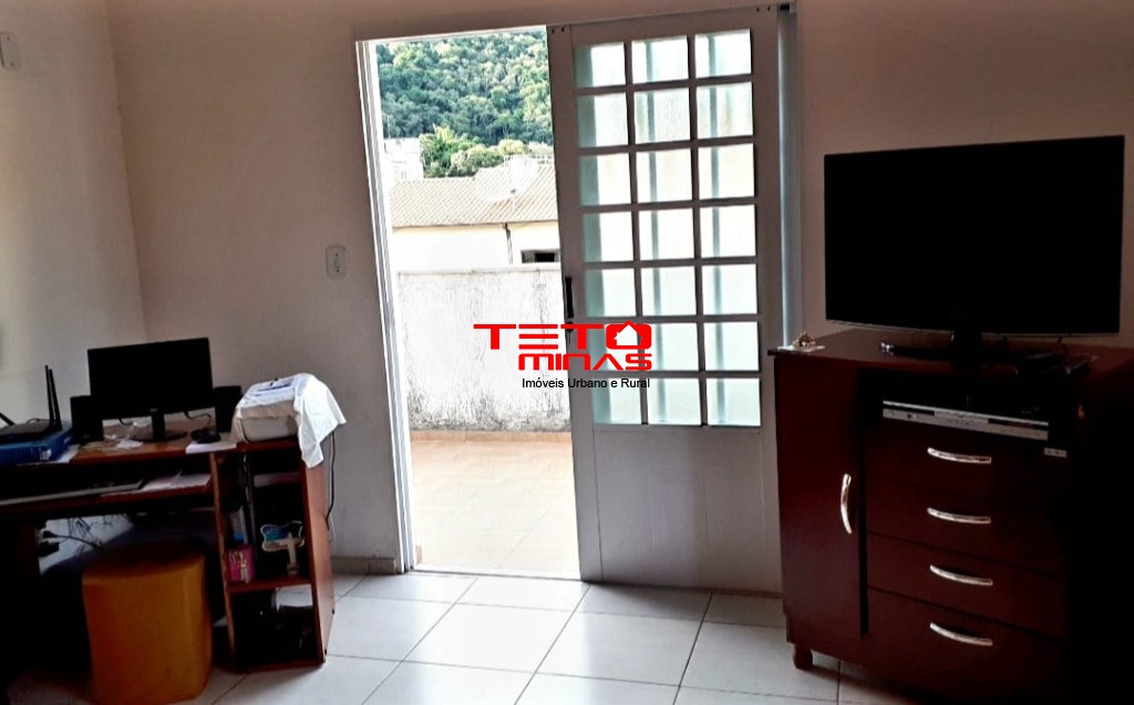 Casa à venda com 4 quartos, 360m² - Foto 11