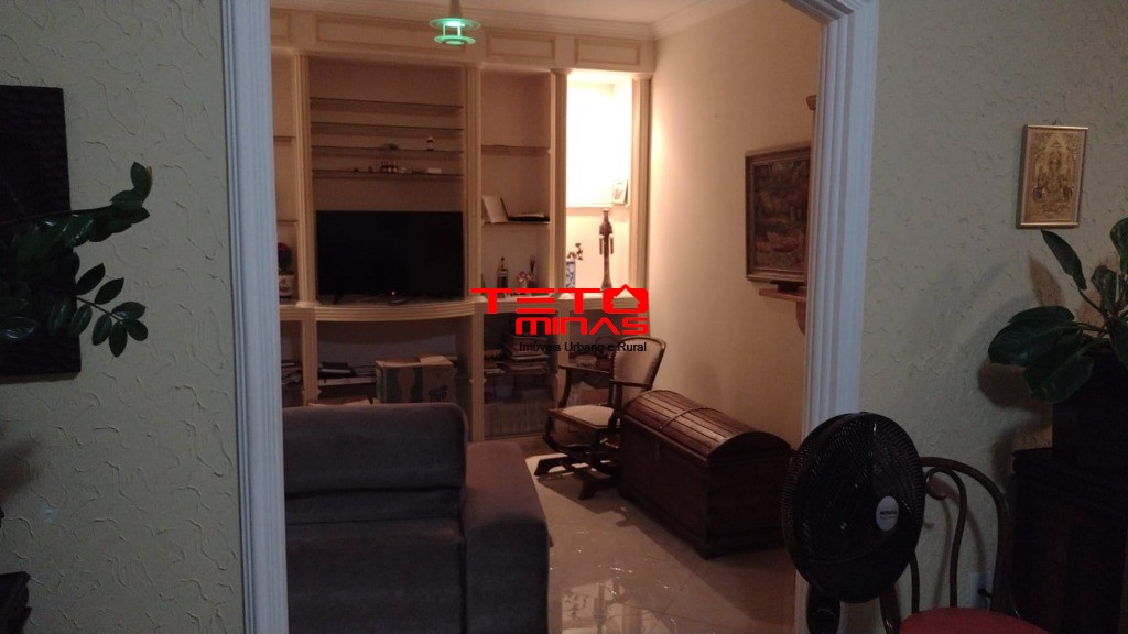 Casa à venda com 3 quartos, 360m² - Foto 34