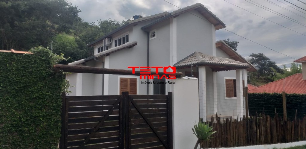 Casa à venda com 3 quartos - Foto 1