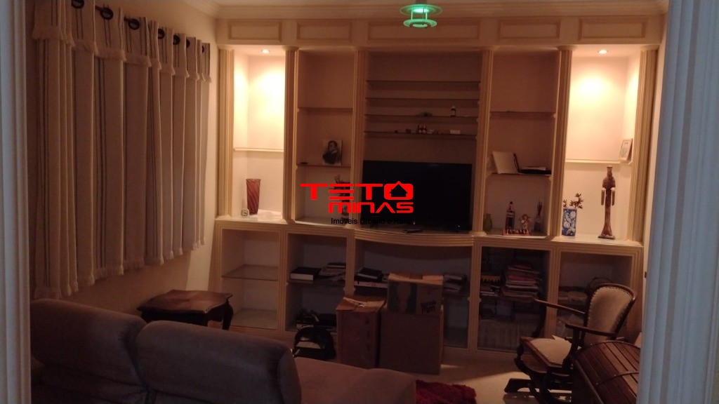 Casa à venda com 3 quartos, 360m² - Foto 36
