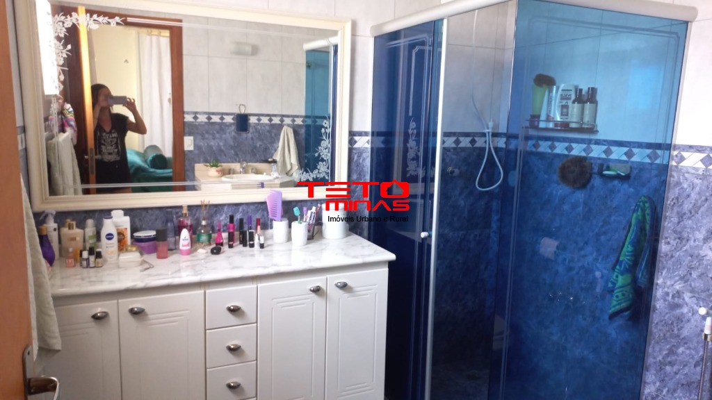 Casa à venda com 3 quartos, 360m² - Foto 25