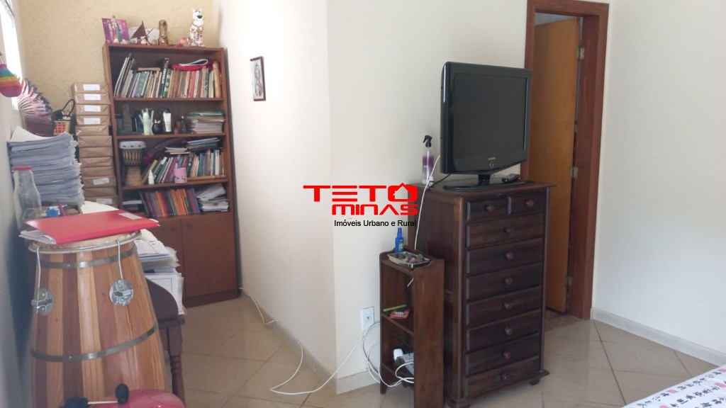 Casa à venda com 3 quartos, 360m² - Foto 29