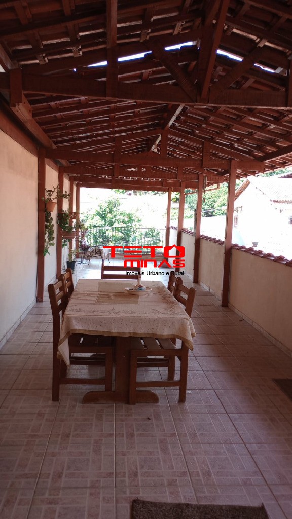 Casa à venda com 3 quartos - Foto 1