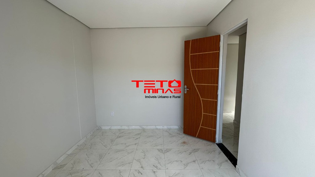 Casa à venda com 2 quartos, 250m² - Foto 13