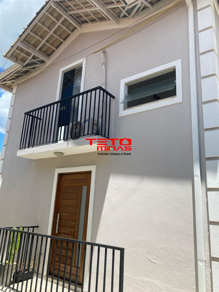Casa à venda com 2 quartos, 110m² - Foto 3