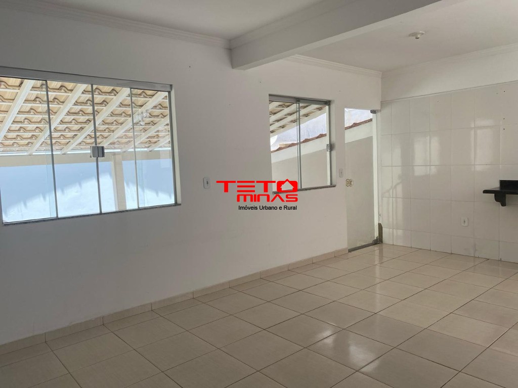 Casa à venda com 2 quartos, 110m² - Foto 6