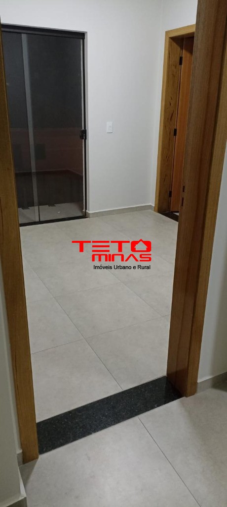 Casa à venda com 2 quartos, 92m² - Foto 14